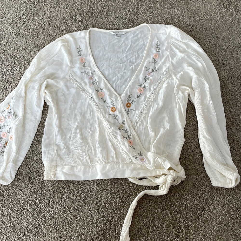 American Eagle shirt